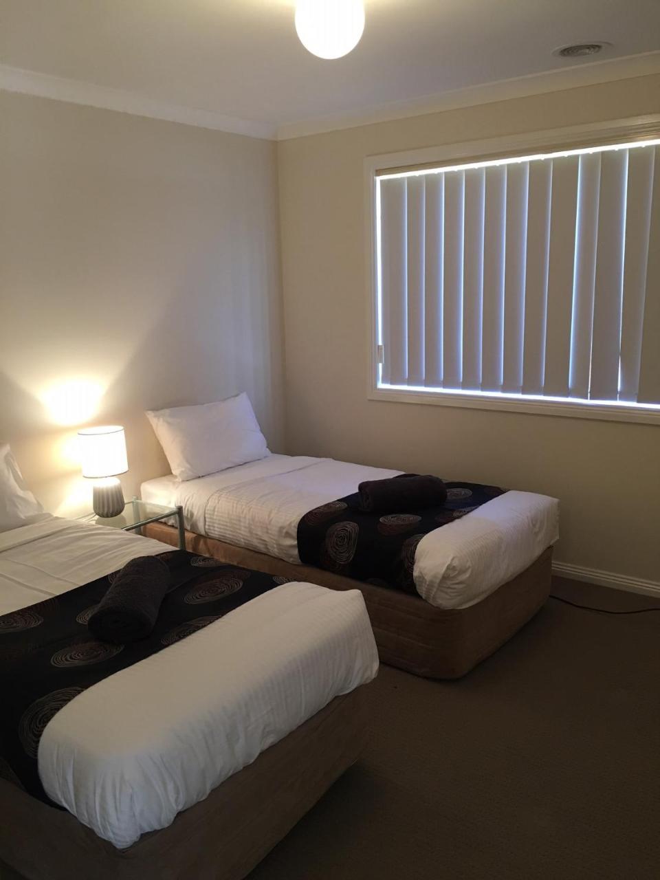 Melton Motor Inn And Apartments Dış mekan fotoğraf