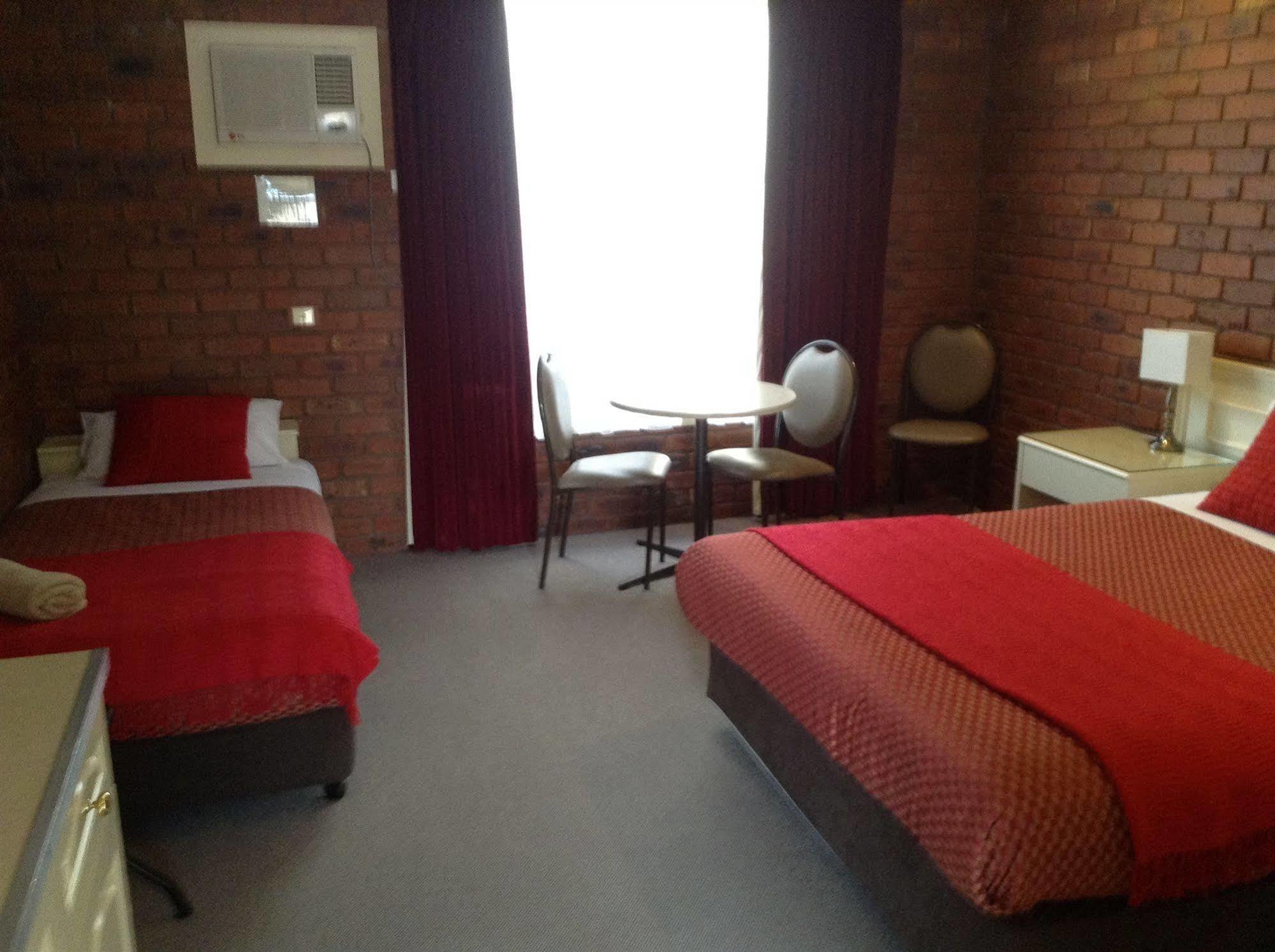 Melton Motor Inn And Apartments Dış mekan fotoğraf