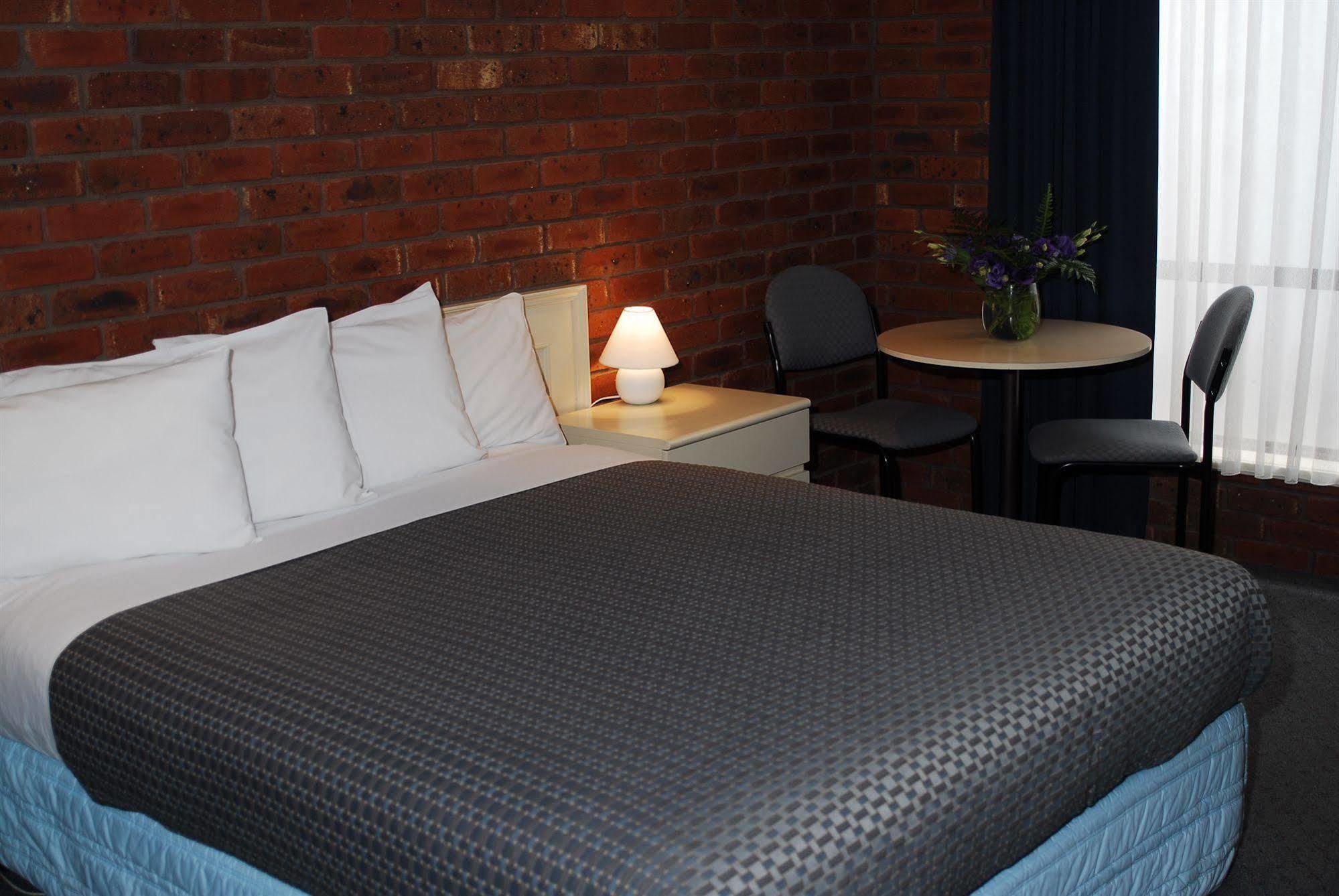 Melton Motor Inn And Apartments Dış mekan fotoğraf