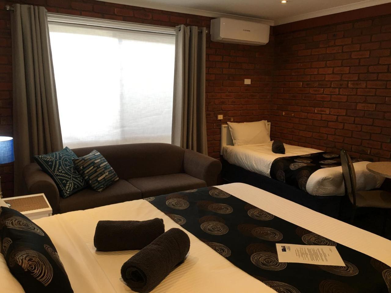 Melton Motor Inn And Apartments Dış mekan fotoğraf